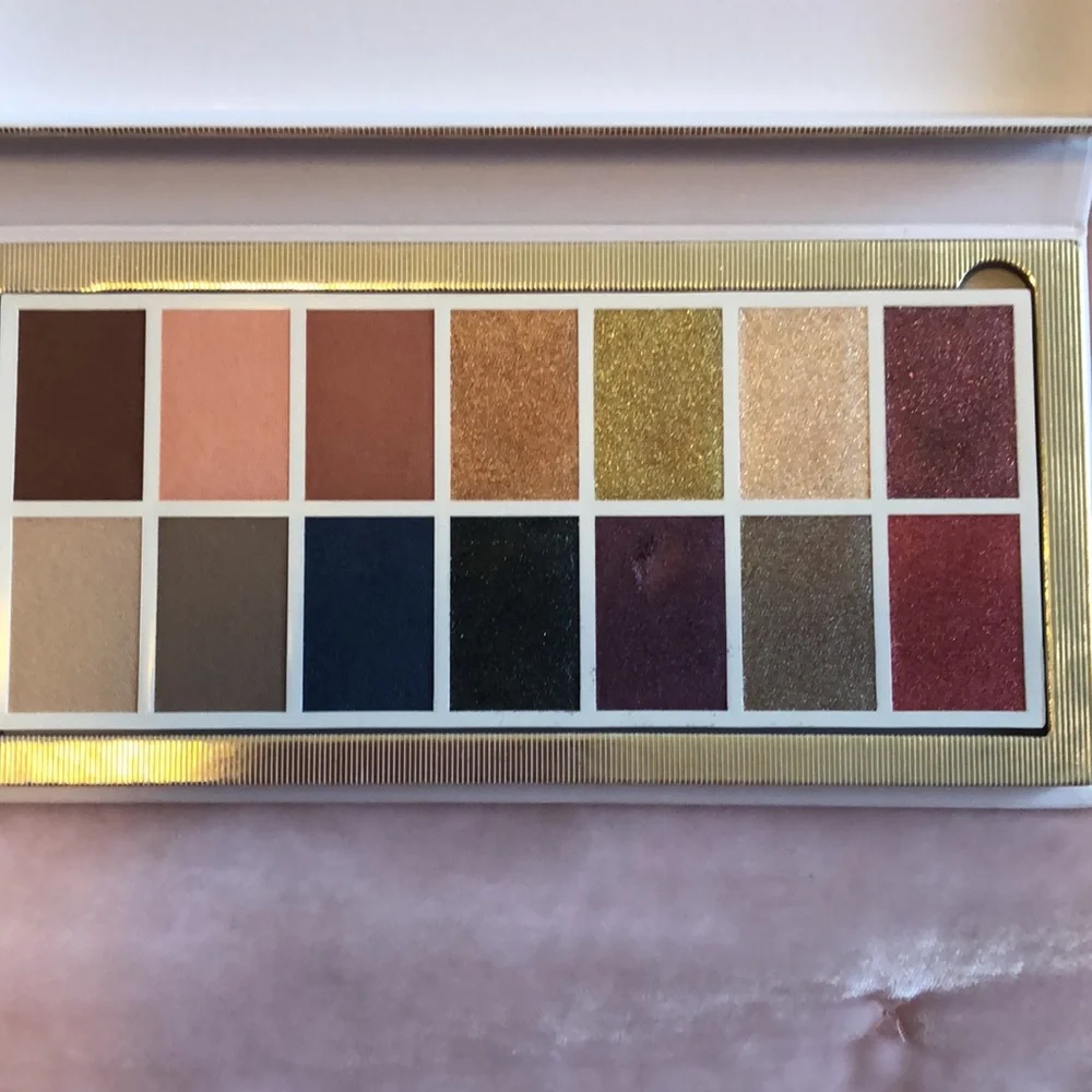 KVD Edge Of Reality Palette - Picture 3 of 3